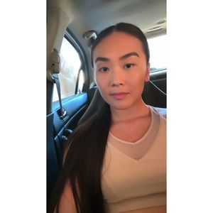 Meet your Posher, Eva